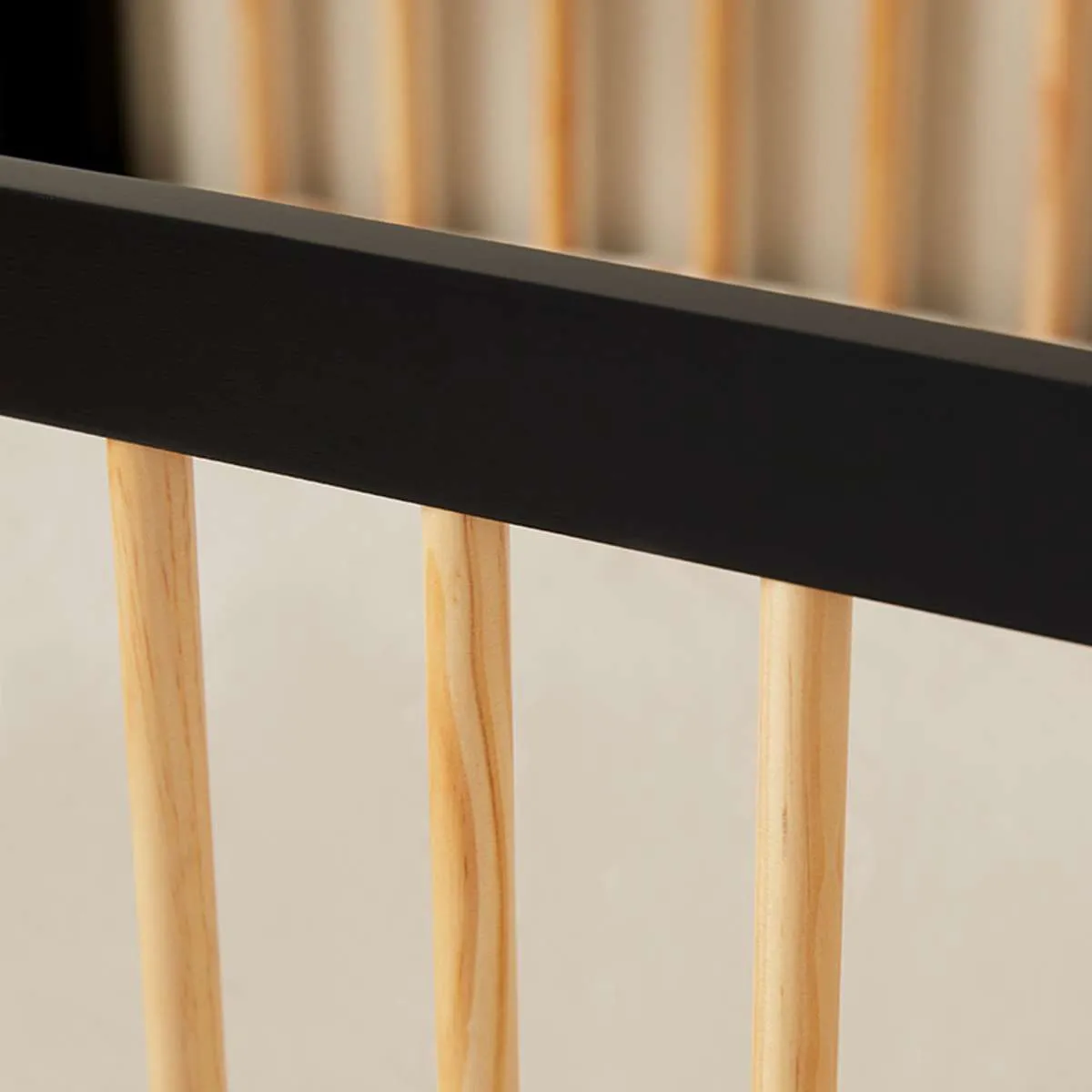 Aspen Classic Cot - Black/Natural Mocka