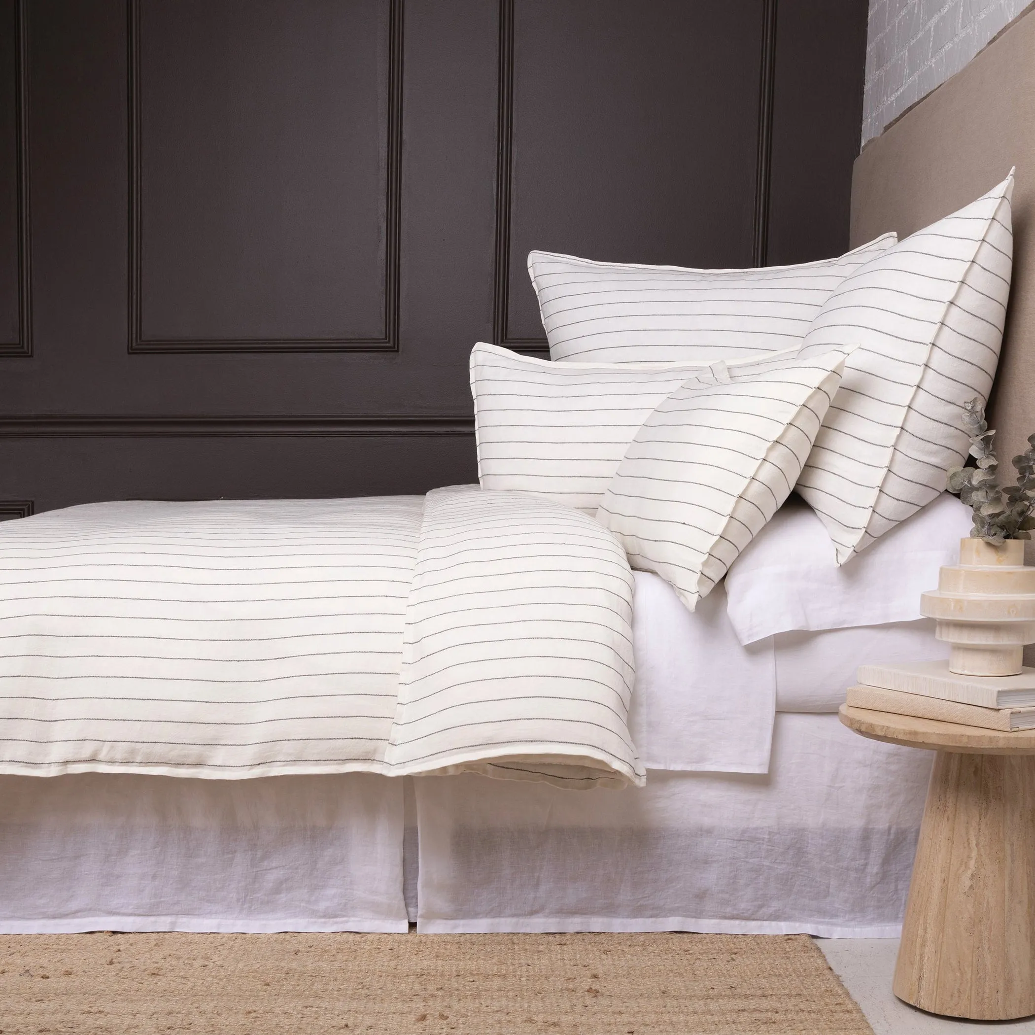 Blake Big Pillow With Insert