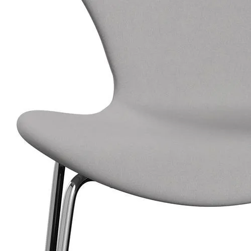 Fritz Hansen Series 7™ Chair Full Upholstery, Chrome/Comfort White/Grey