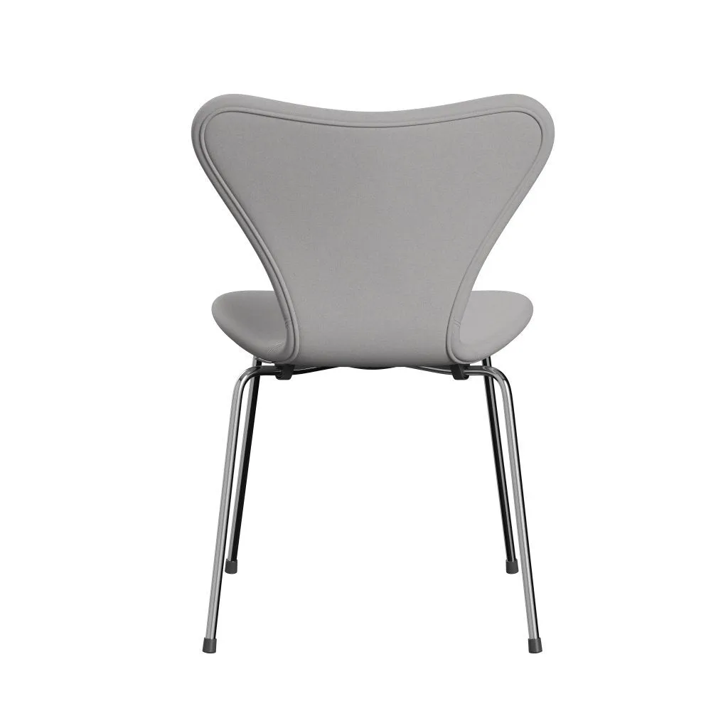 Fritz Hansen Series 7™ Chair Full Upholstery, Chrome/Comfort White/Grey