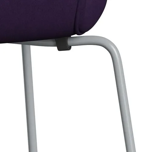 Fritz Hansen Series 7™ Chair Full Upholstery, Silver Grey/Comfort Violet Dark