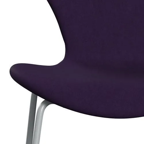 Fritz Hansen Series 7™ Chair Full Upholstery, Silver Grey/Comfort Violet Dark