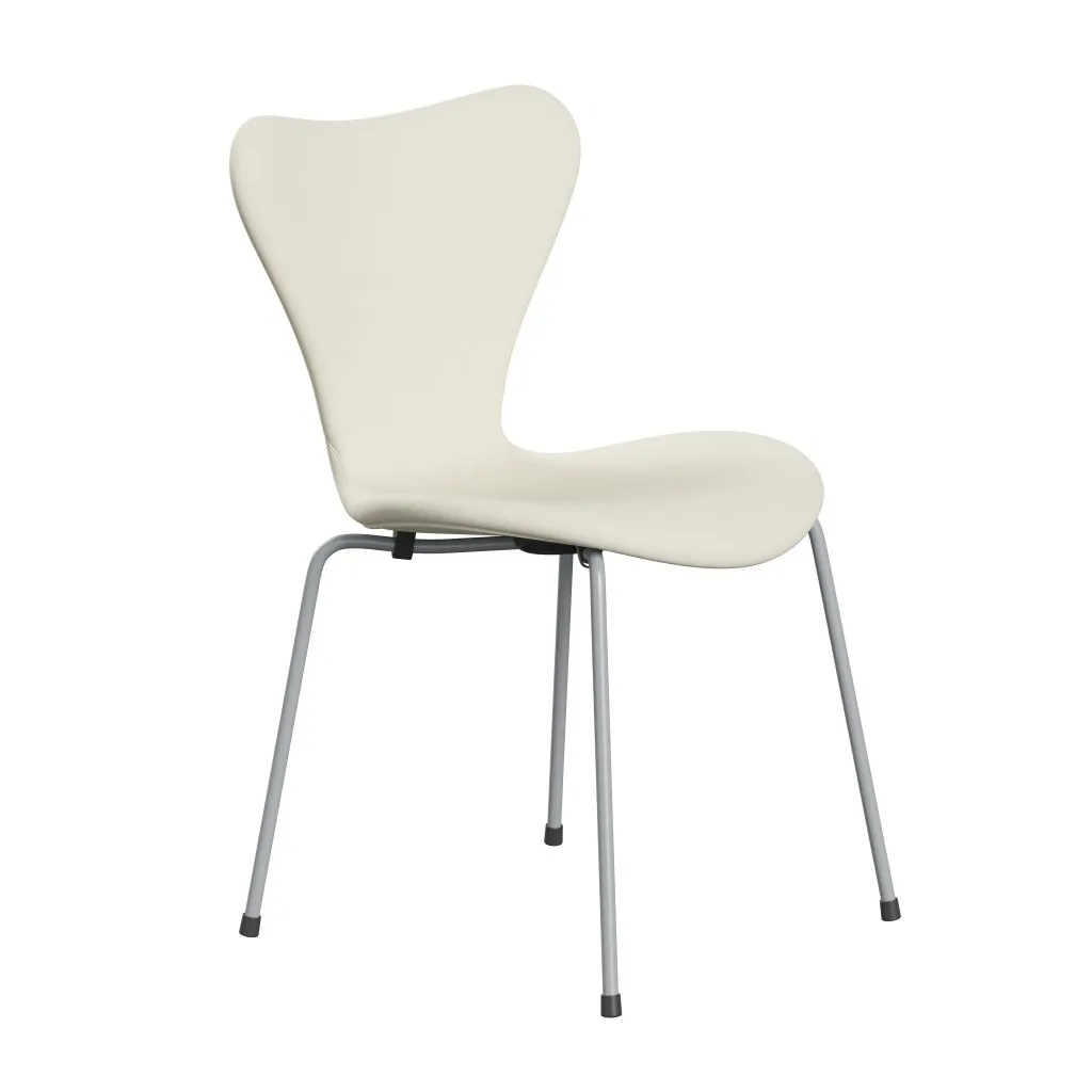Fritz Hansen Series 7™ Chair Full Upholstery, Silver Grey/Comfort White