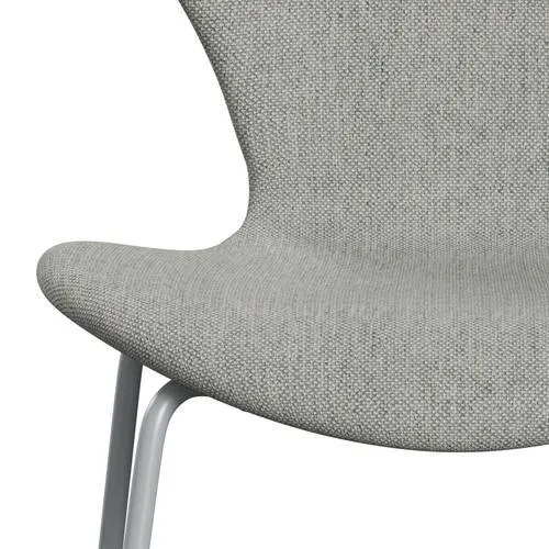 Fritz Hansen Series 7™ Chair Full Upholstery, Silver Grey/Hallingdal White/Grey