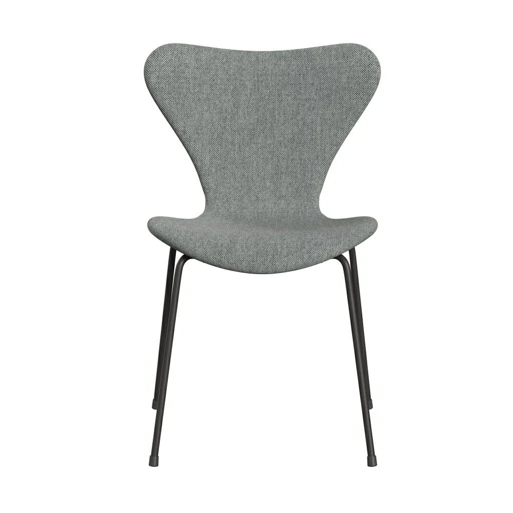 Fritz Hansen Series 7™ Chair Full Upholstery, Warm Graphite/Hallingdal White Grey
