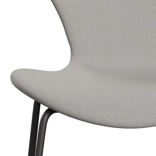 Fritz Hansen Series 7™ Chair Full Upholstery, Warm Graphite/Steelcut Trio White & Grey