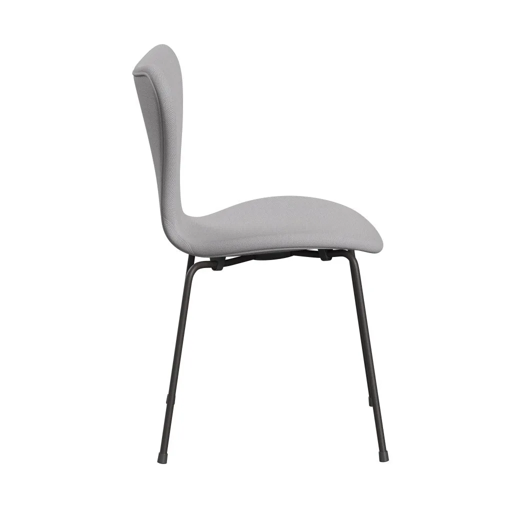 Fritz Hansen Series 7™ Chair Full Upholstery, Warm Graphite/Steelcut Trio White & Light Grey