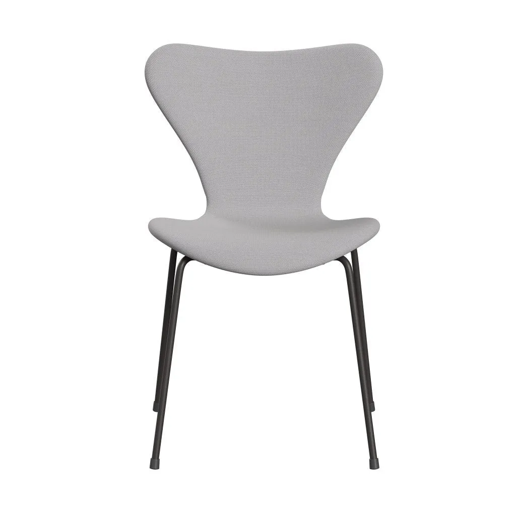 Fritz Hansen Series 7™ Chair Full Upholstery, Warm Graphite/Steelcut Trio White & Light Grey