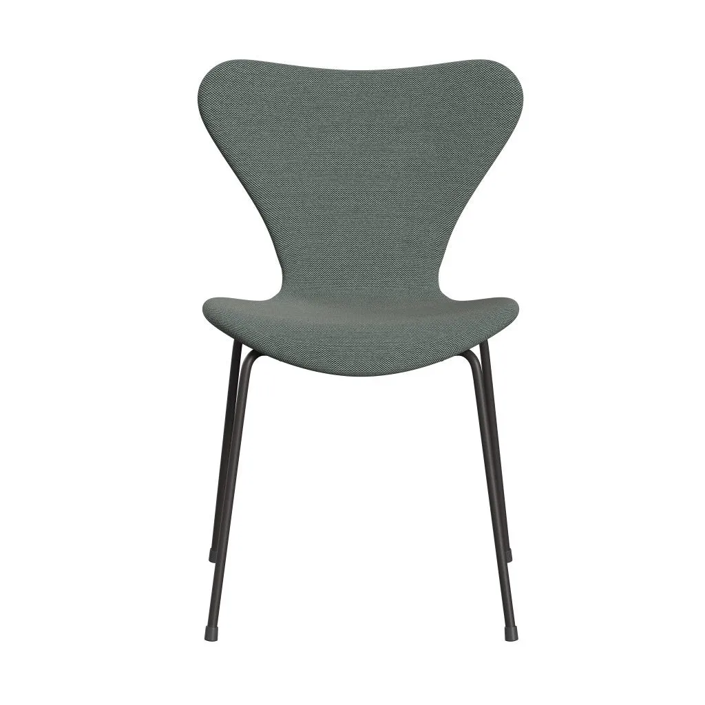 Fritz Hansen Series 7™ Chair Full Upholstery, Warm Graphite/Steelcut Trio White/Dark Green