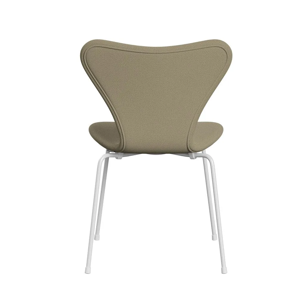 Fritz Hansen Series 7™ Chair Full Upholstery, White/Capture Sand Colours