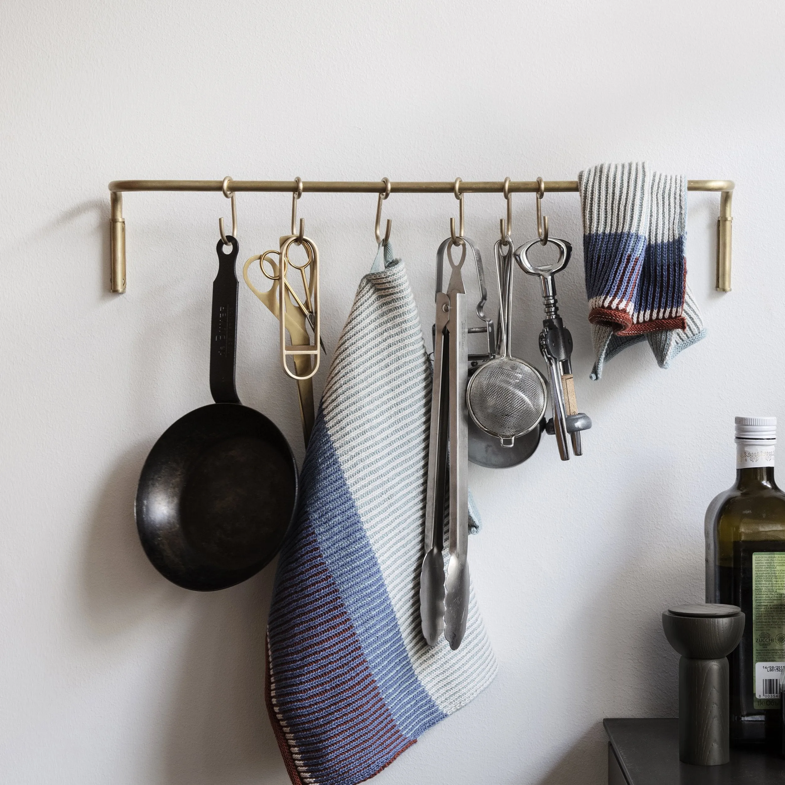 Kitchen Rod