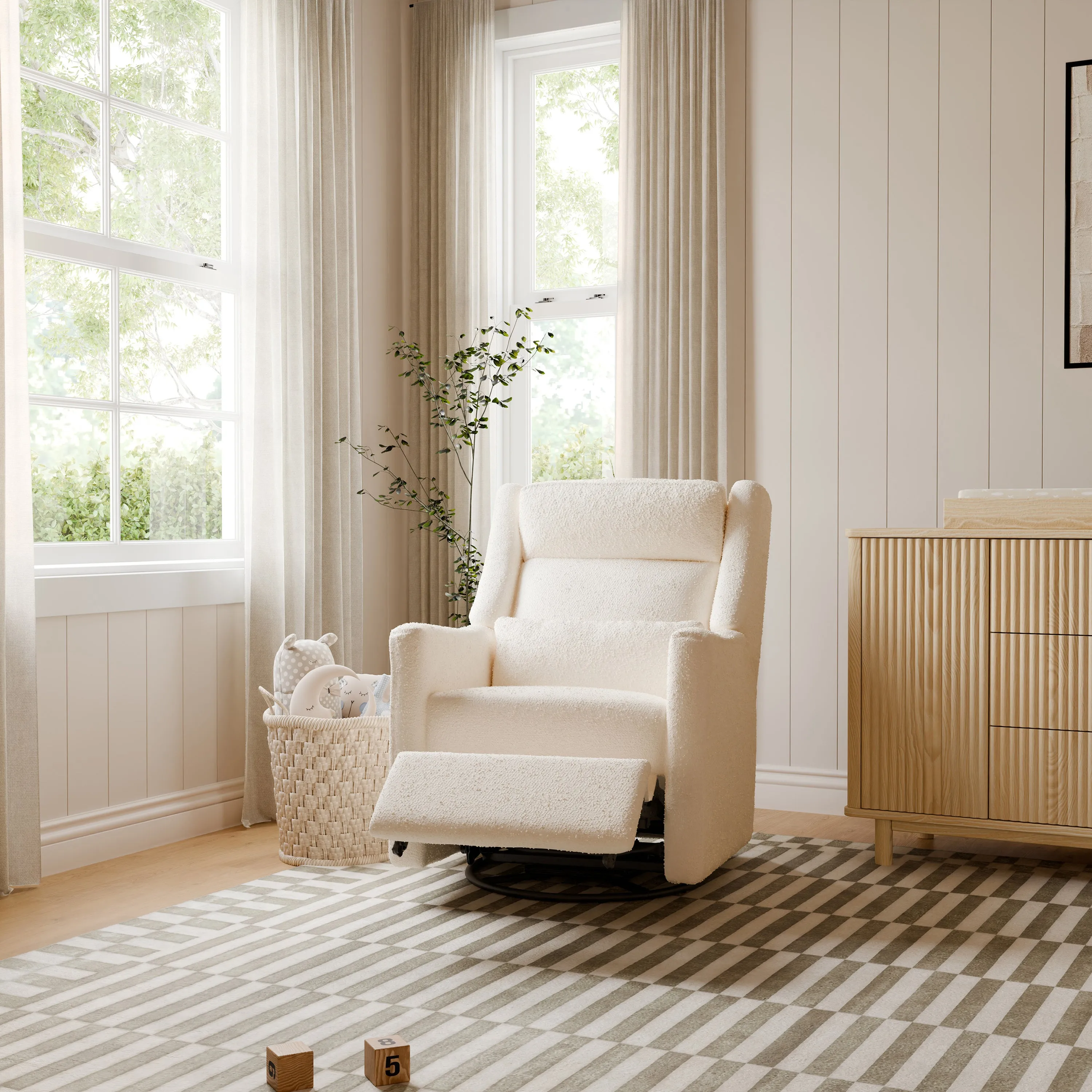 Kiwi Plus Glider Recliner with Electronic Control and USB