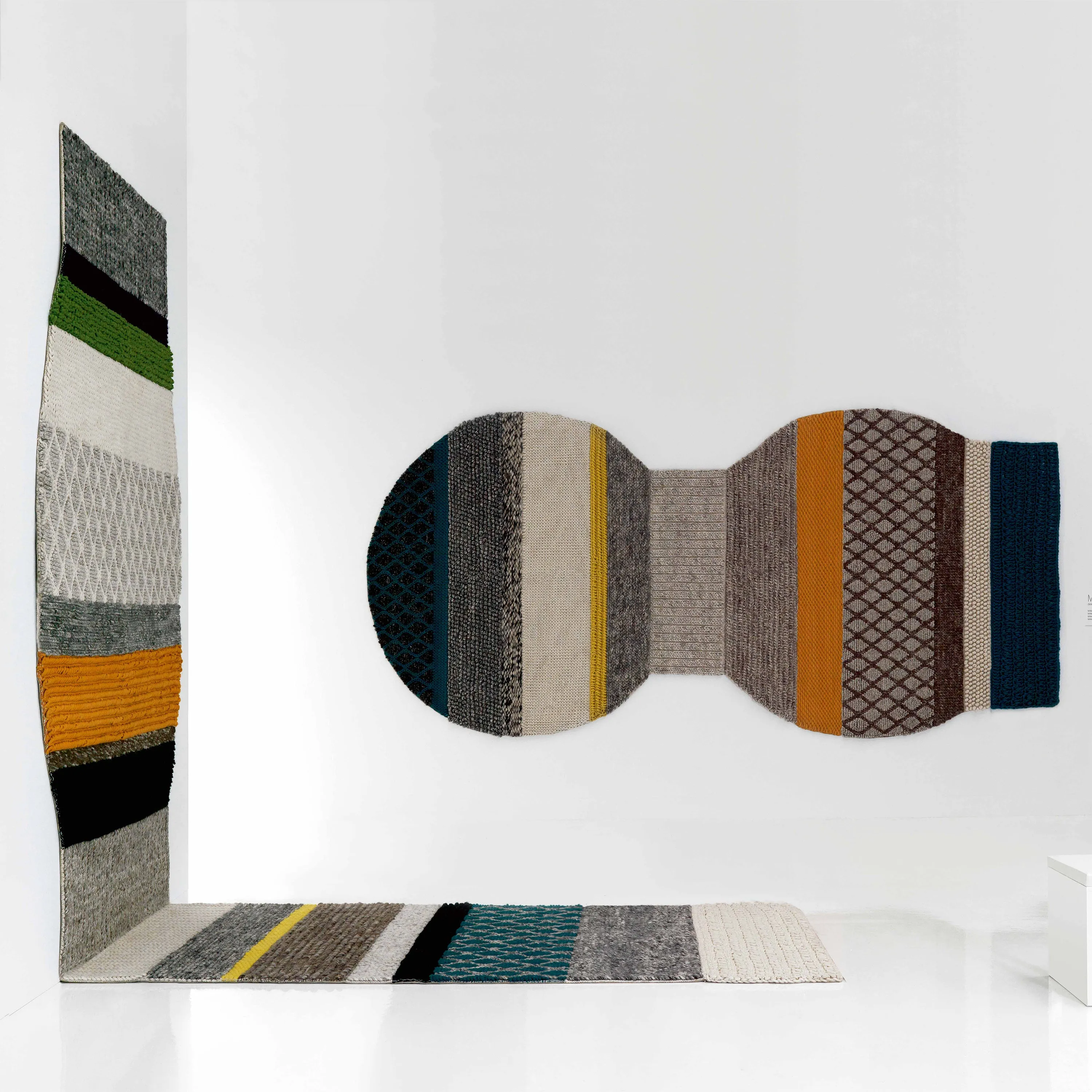 Mangas Globo Wool Rug