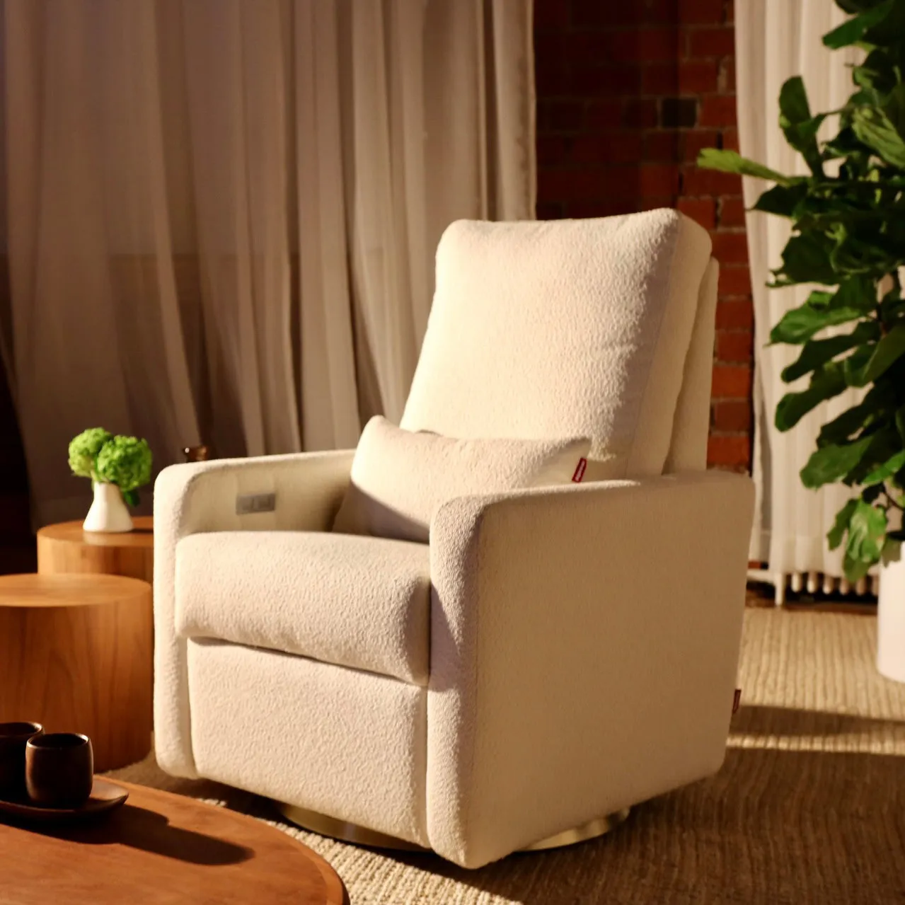 Matera Glider Motorized Recliner with Swivel Base