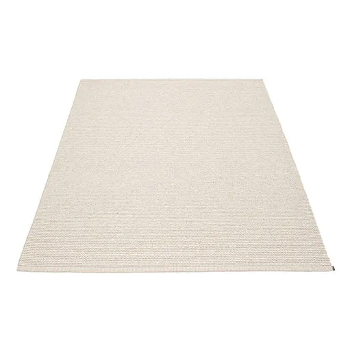Mono Indoor/Outdoor Rug