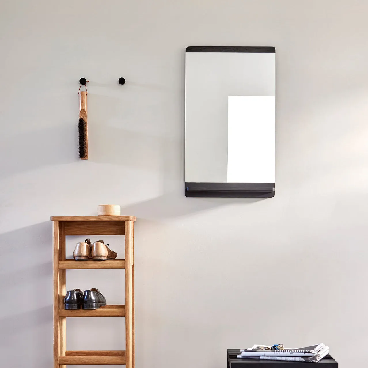 Rim Wall Mirror