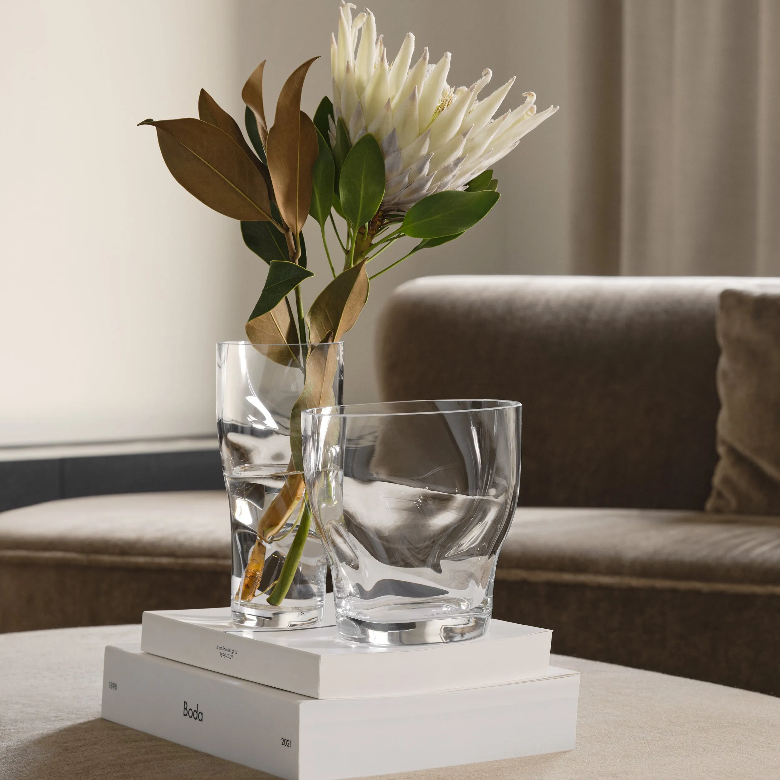 Squeeze Tulip Vase