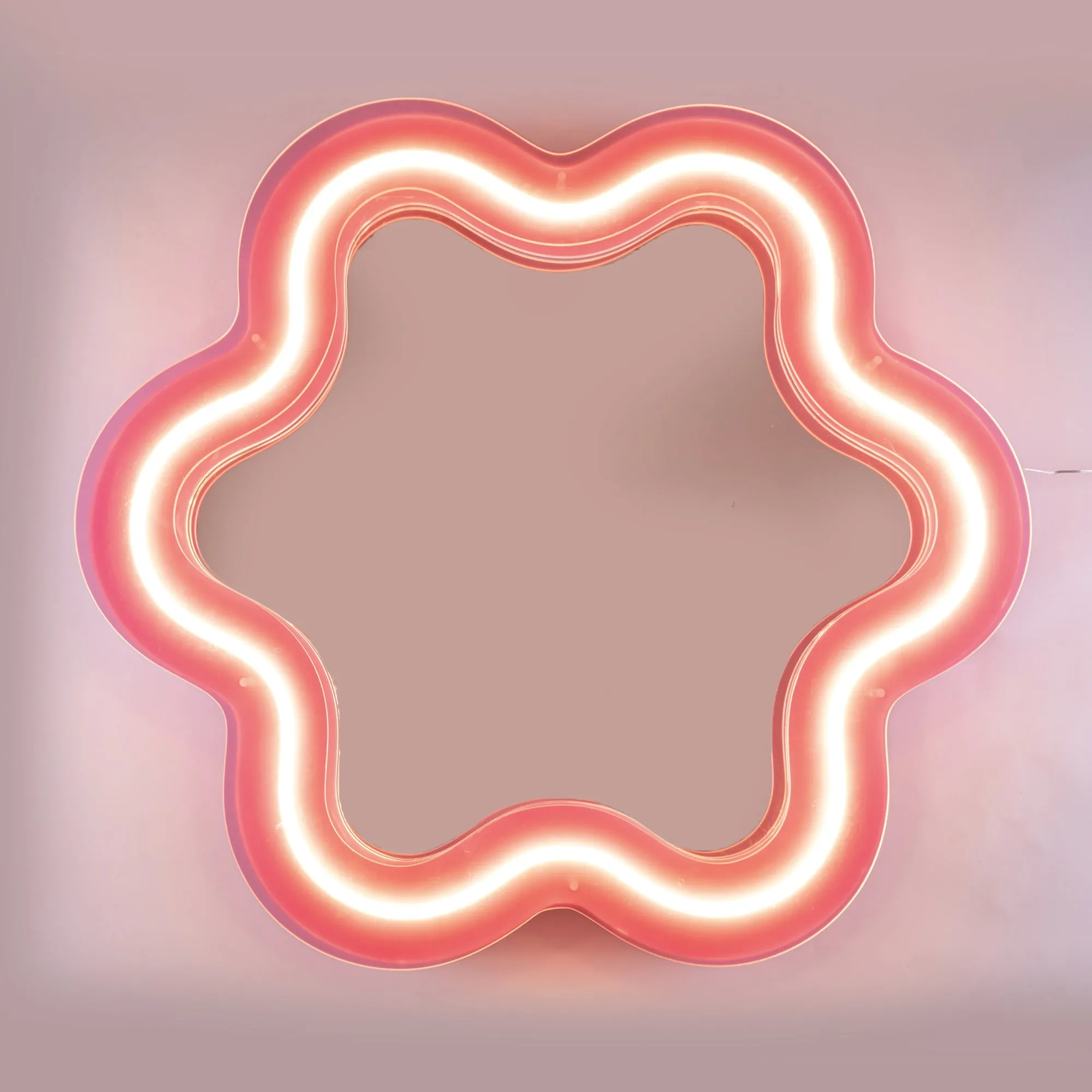 Supercurve Flower Mirror