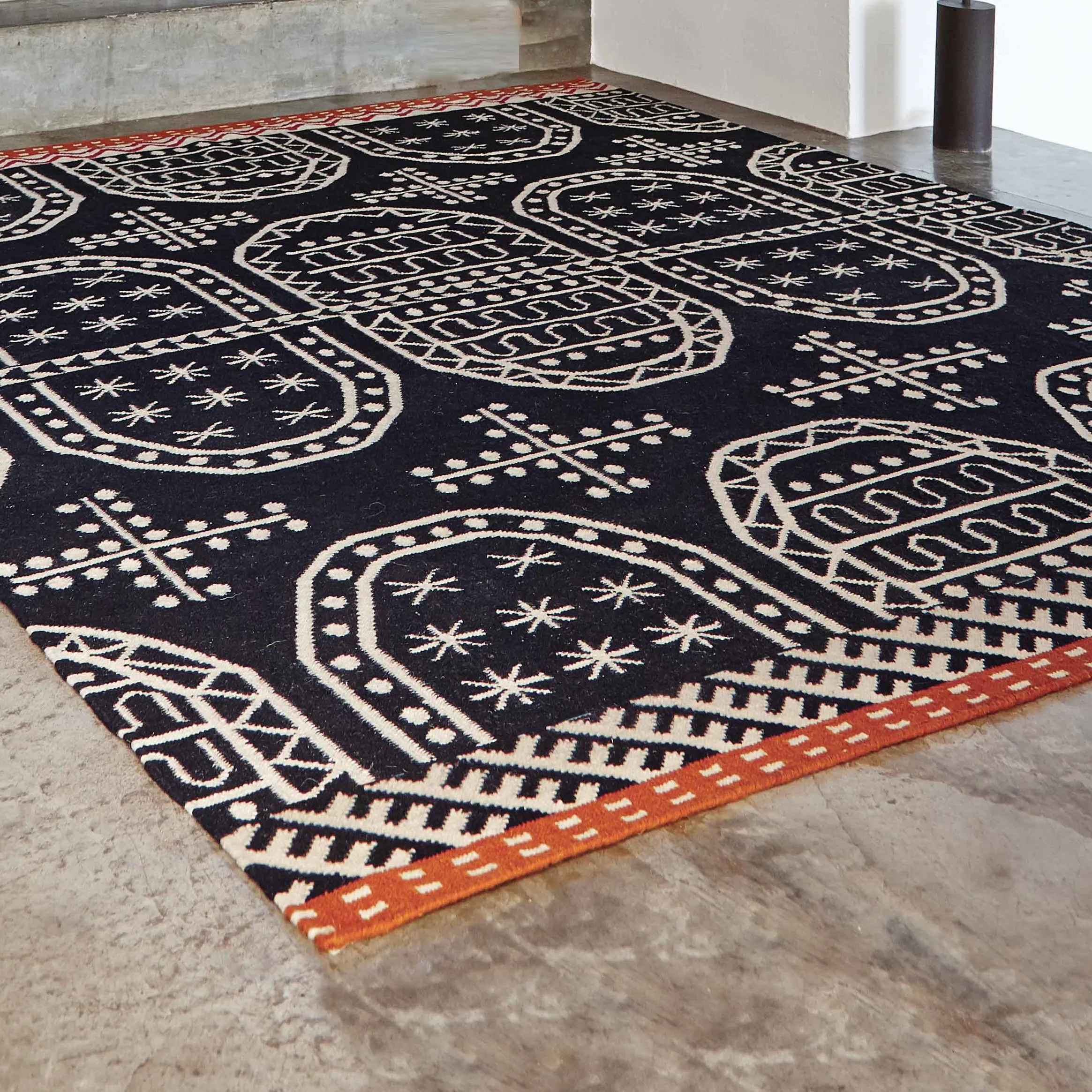 Tasili Wool Kilim Rug