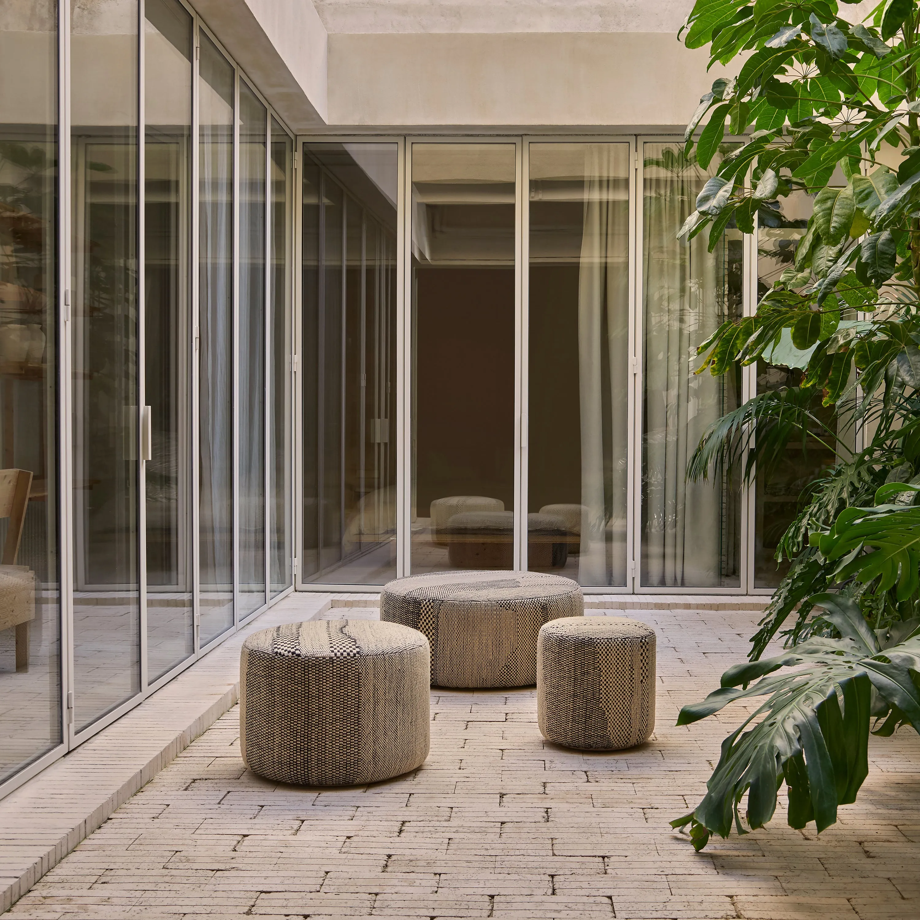 Wabisabi Pouf