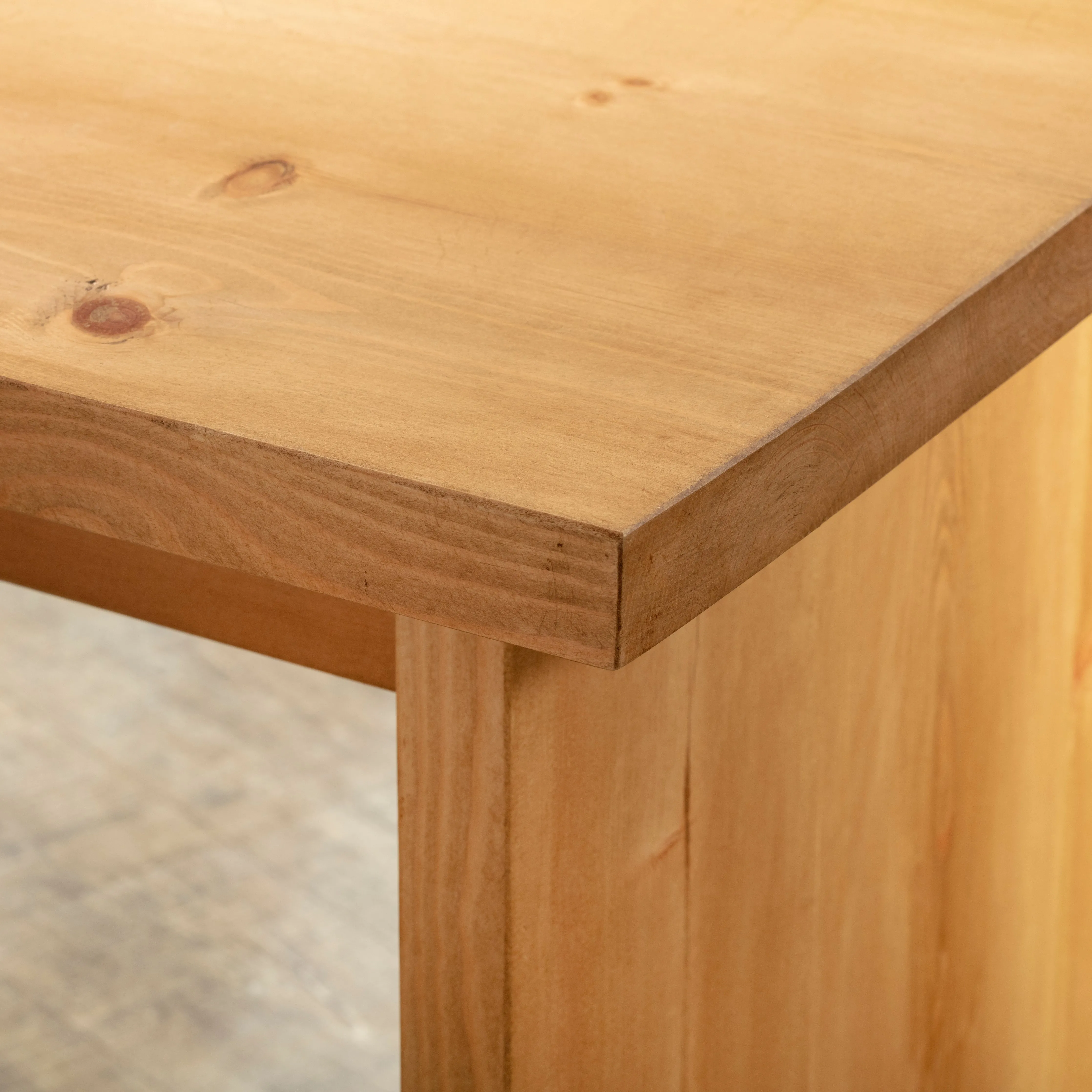 Wylam Dining Table Funky Chunky